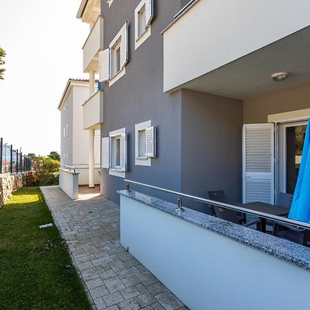 Apartments Crnekovic Tomislava 8A Baška Εξωτερικό φωτογραφία