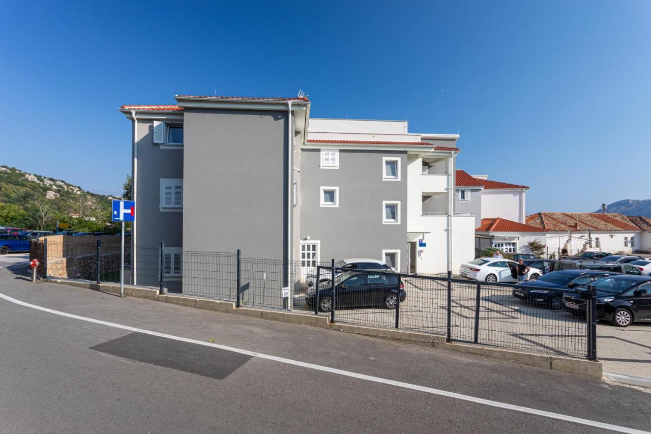 Apartments Crnekovic Tomislava 8A Baška Εξωτερικό φωτογραφία