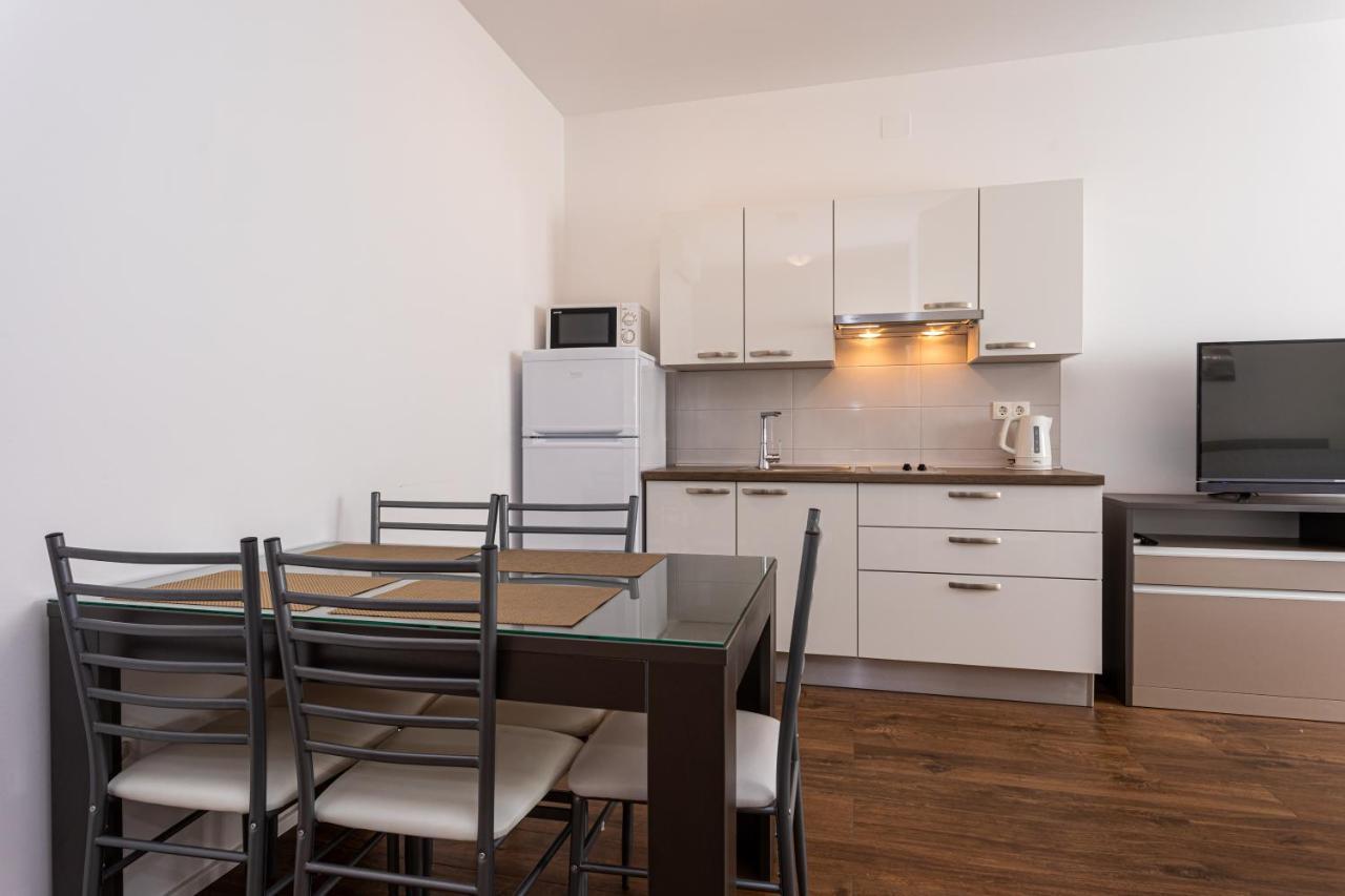 Apartments Crnekovic Tomislava 8A Baška Εξωτερικό φωτογραφία