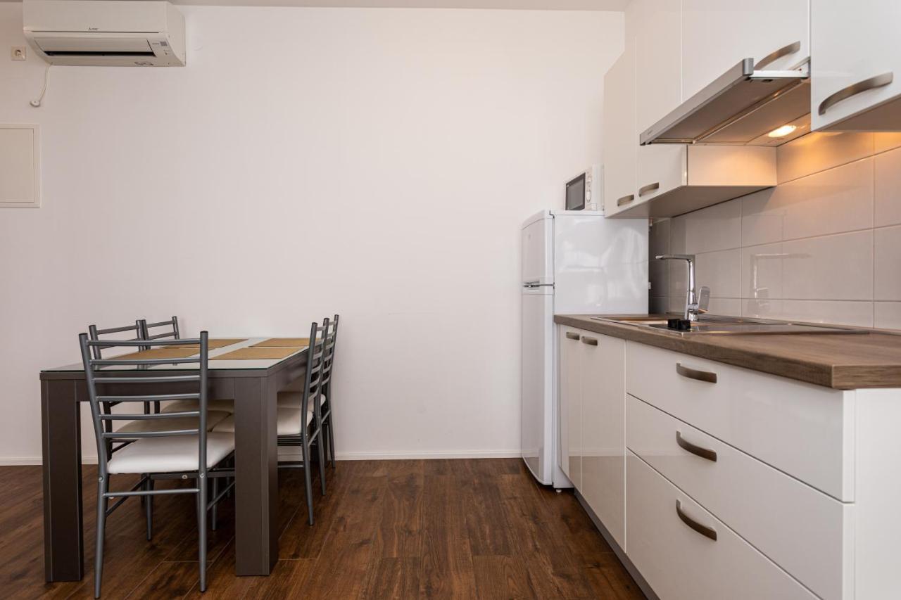 Apartments Crnekovic Tomislava 8A Baška Εξωτερικό φωτογραφία