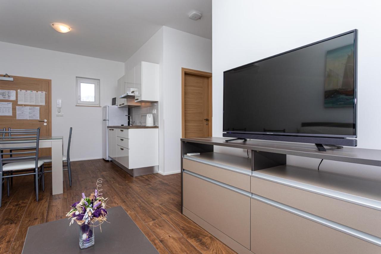 Apartments Crnekovic Tomislava 8A Baška Εξωτερικό φωτογραφία