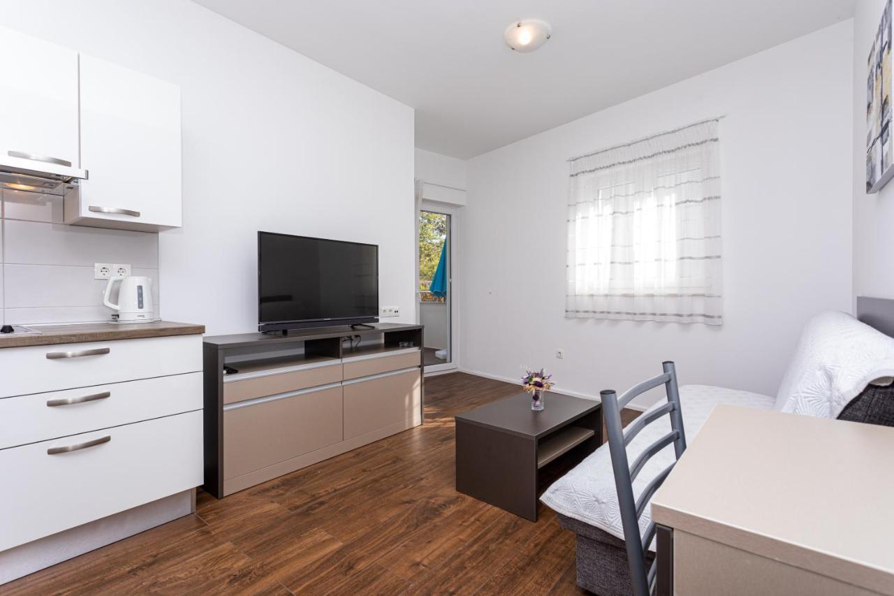 Apartments Crnekovic Tomislava 8A Baška Εξωτερικό φωτογραφία