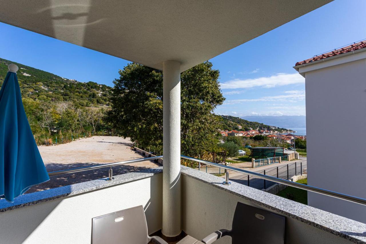 Apartments Crnekovic Tomislava 8A Baška Εξωτερικό φωτογραφία