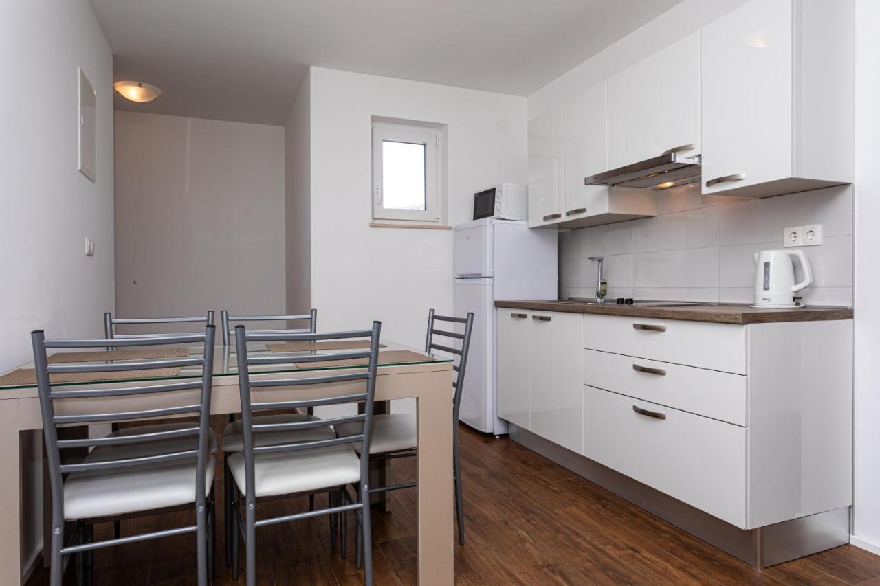 Apartments Crnekovic Tomislava 8A Baška Εξωτερικό φωτογραφία
