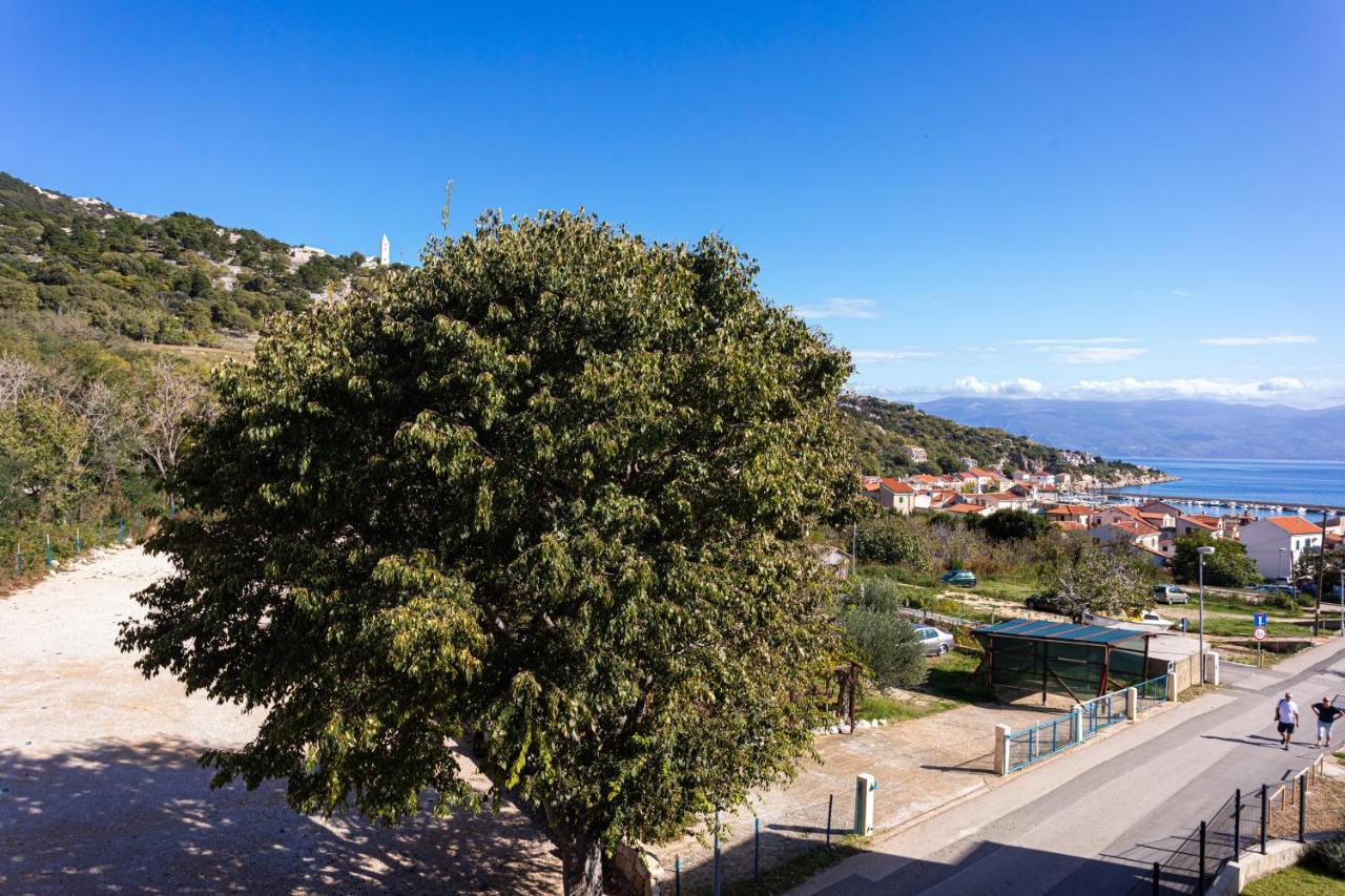 Apartments Crnekovic Tomislava 8A Baška Εξωτερικό φωτογραφία